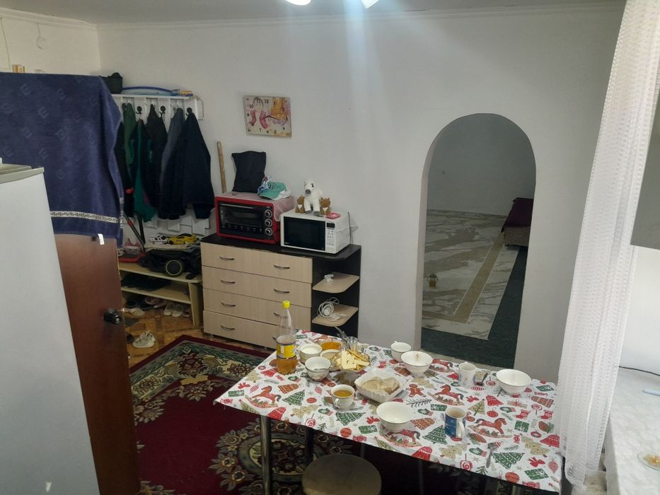 Продам квартиру Конаева 1/5