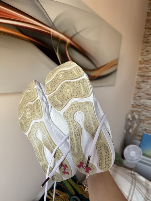 Дамски маратонки Under Armour