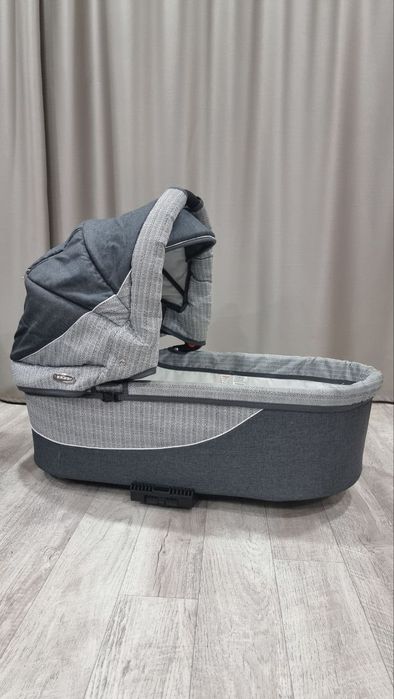 Продается детская коляска