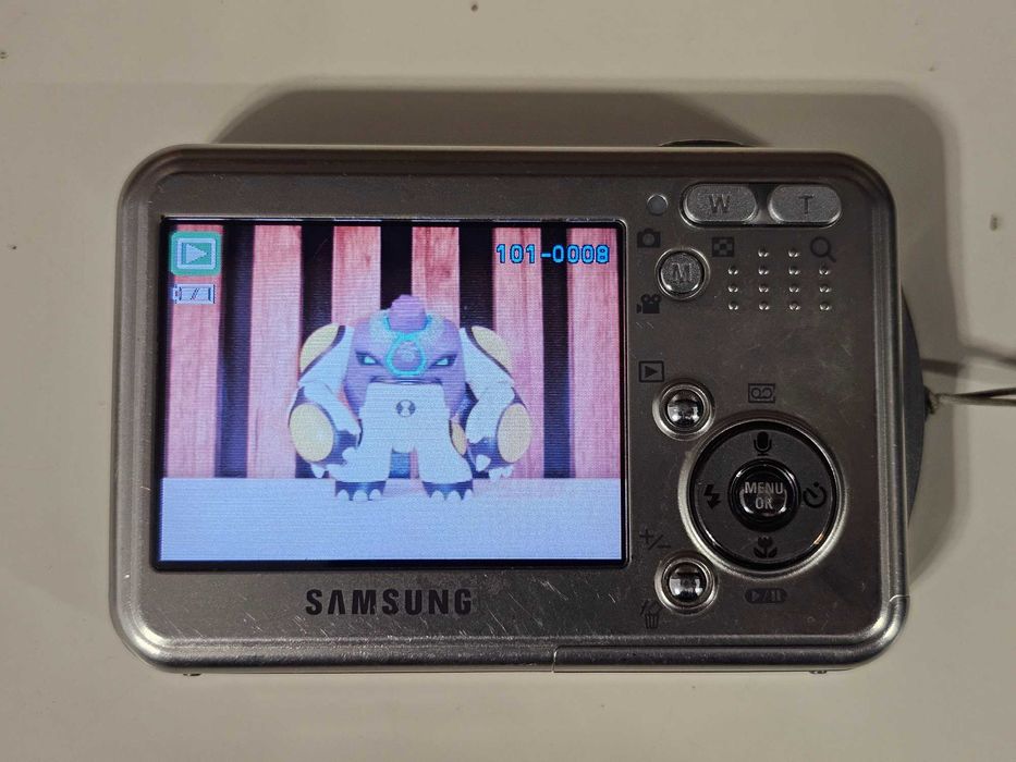 Y2K Aparat foto digital compact Samsung Digimax I5 5MP 3xZoom