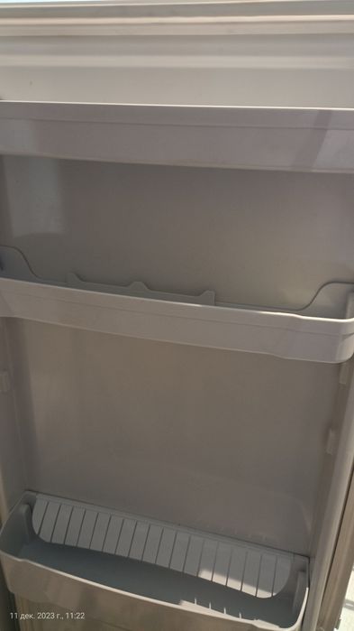 Продам холодильник Индезит