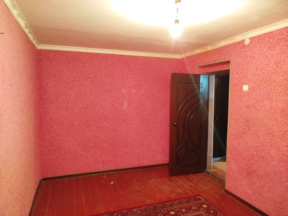 1 xonali kvartira sotiladi