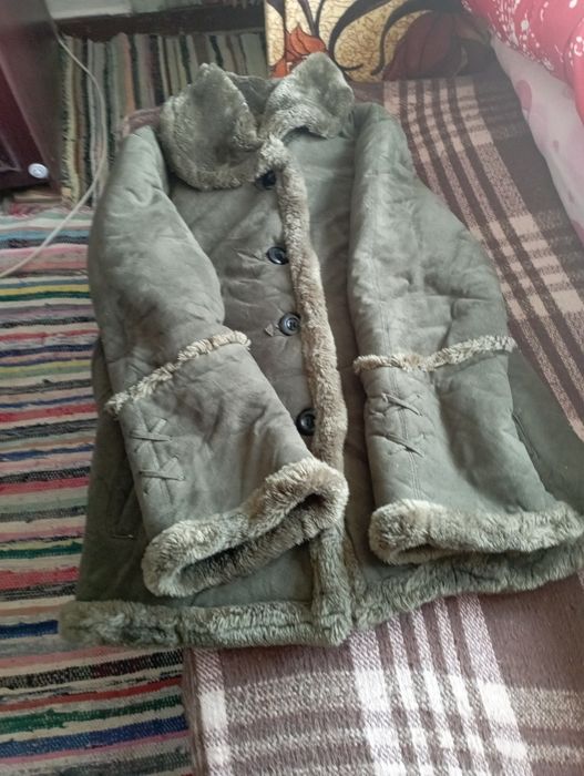 Haina dama iarna îmblănită