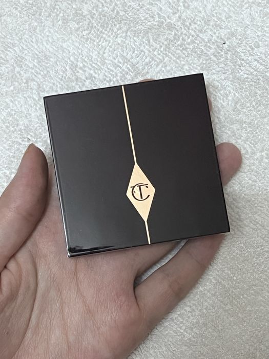 При покупке всего товара имеется торг и подарок