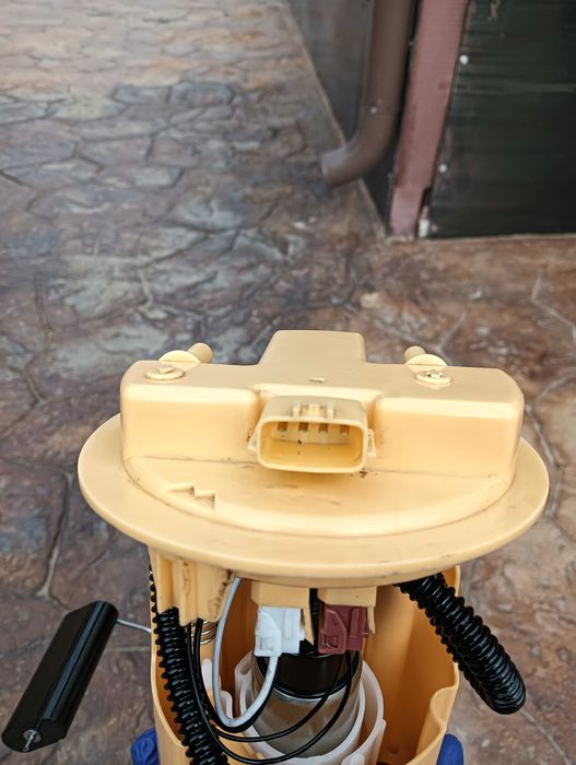 Pompa motorina Nouă Logan ll