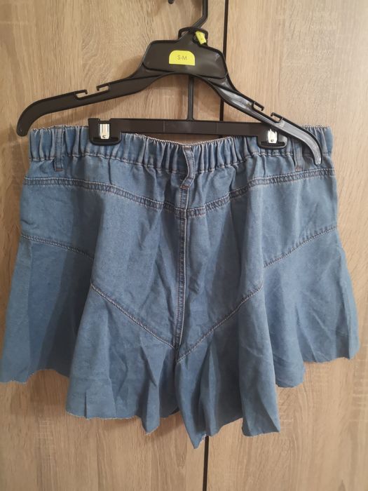 Чисто нови деним панталони, размер XL