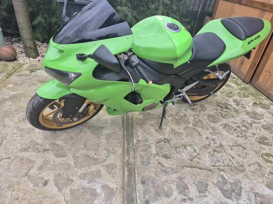 Vând Kawasaki ninja zx6r