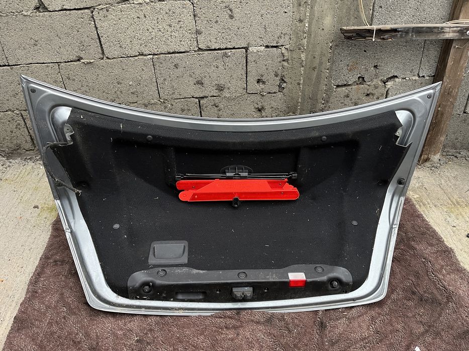 Haion/ Capota portbagaj Mercedes C-class 2008
