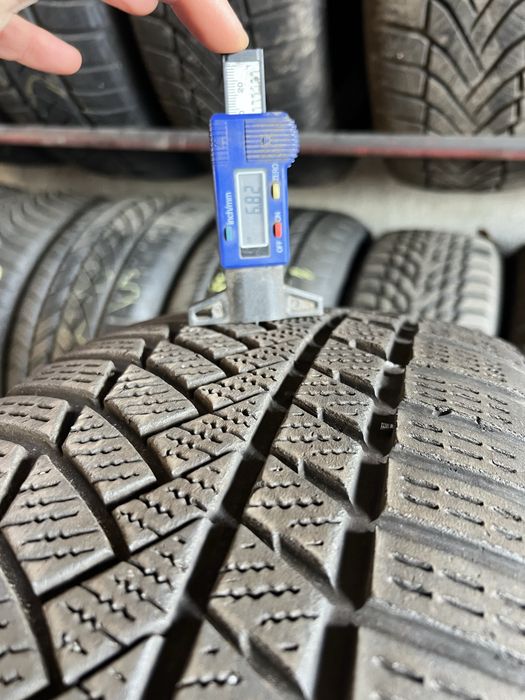 O anvelopa 225/55/17 Bridgestone si Continental 225 55 R17