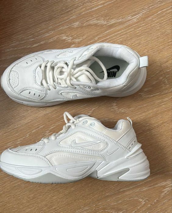 NIKE белые кросы