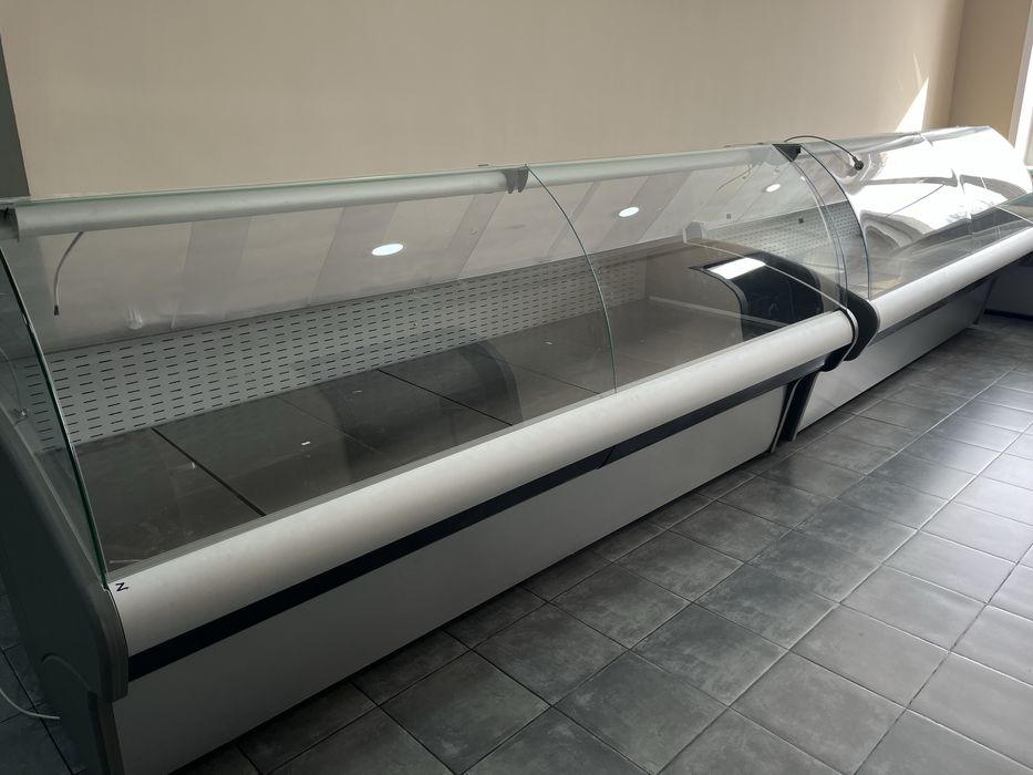 Продам холодильные витрины