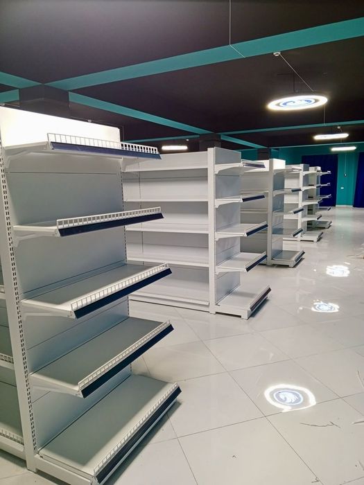 Stellaj, Polkalar, Magazinlar uchun vitrina prilavkalar, tokcha