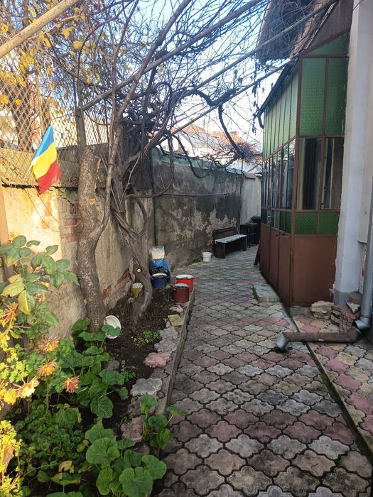 Se închiriază casă cu curte – zonă centrală, Unirii – Bd. Mărășești