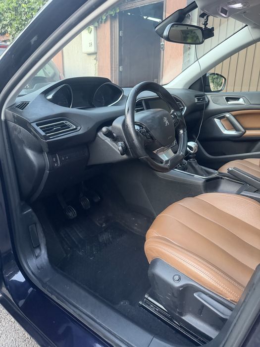 PEUGEOT 308, an 2015 - 1.6 diesel 120 cp schimb cu peugeot RCZ