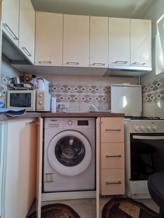 Inchiriez apartament 2 camere