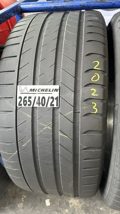 265/40/21 michelin