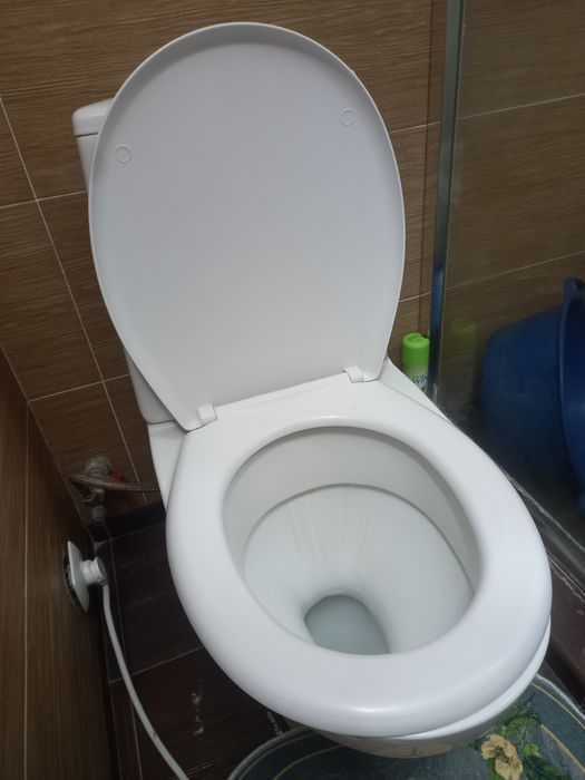 Продается Унитаз