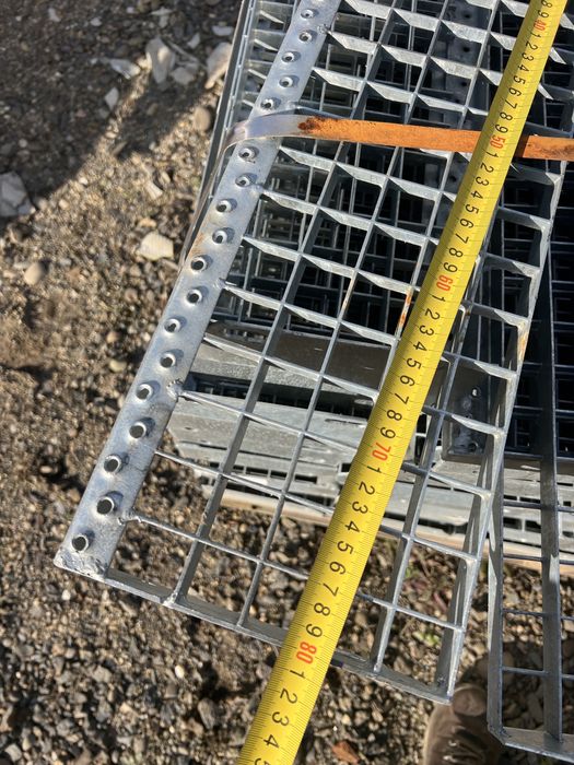 Trepte zincate 80/20