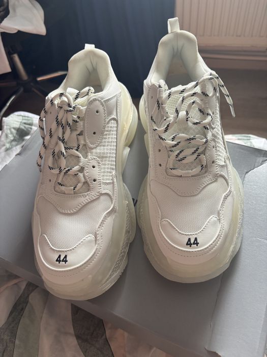 balenciaga triple s