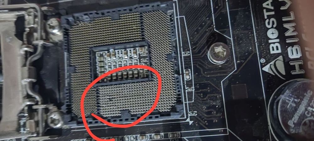 Plata h61 i3 aybi soket qrilgan  va DDR2 Pentium