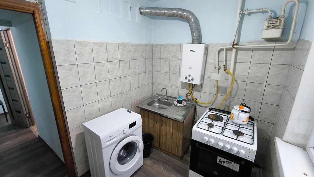Продам 2-комнатную квартиру на 1-м этаже РЕСПУБЛИКА (МЕДТЕХНИКА)