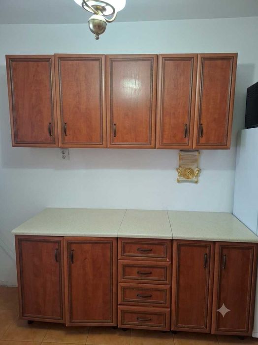 Mobila de bucătărie/frigider/aragaz
