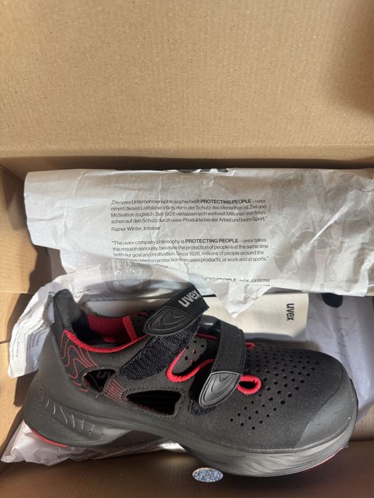 Bocanci protectie UVEX 37