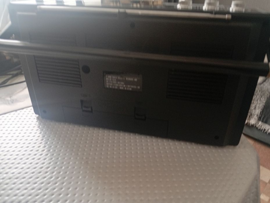 Магнитофон новый продам