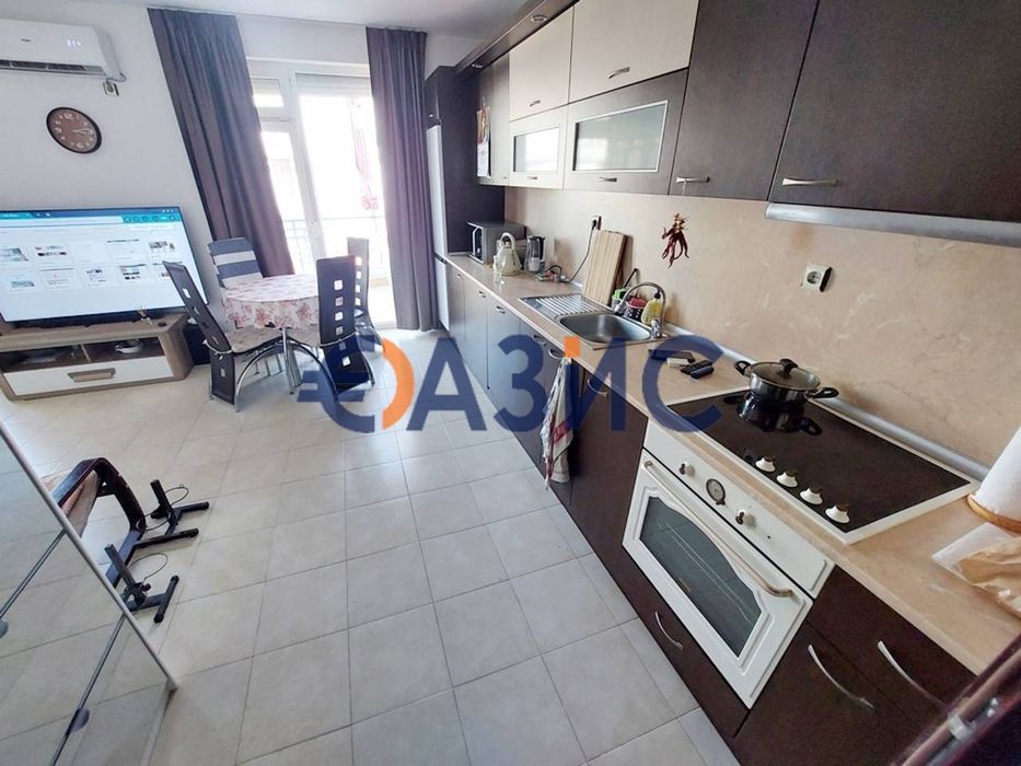 Продава се Тристаен апартамент в к.к. Слънчев бряг - 148 кв.м за 411 €/кв.м - Снимка #1