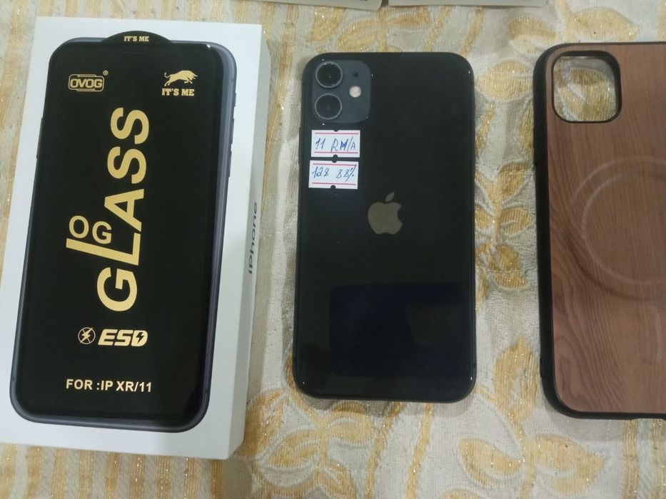 Iphone 11 128 gb qora yaxshi holatda