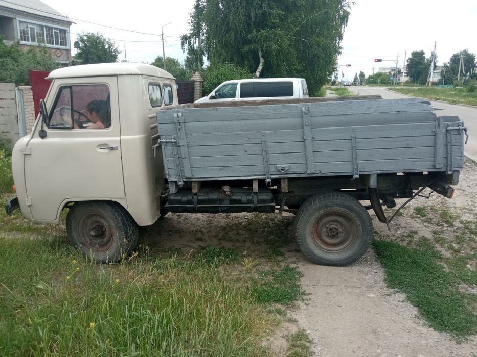Продам          УАЗ