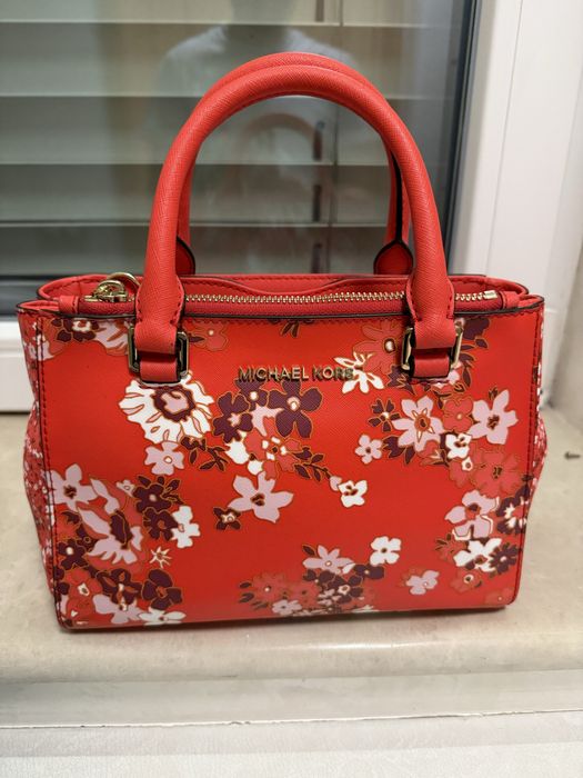 Средна червена чанта Michael Kors