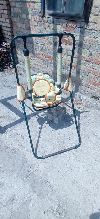 Продам манеж-маятник детский
