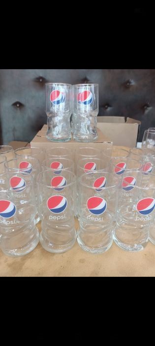 Стаканы Pepsi...