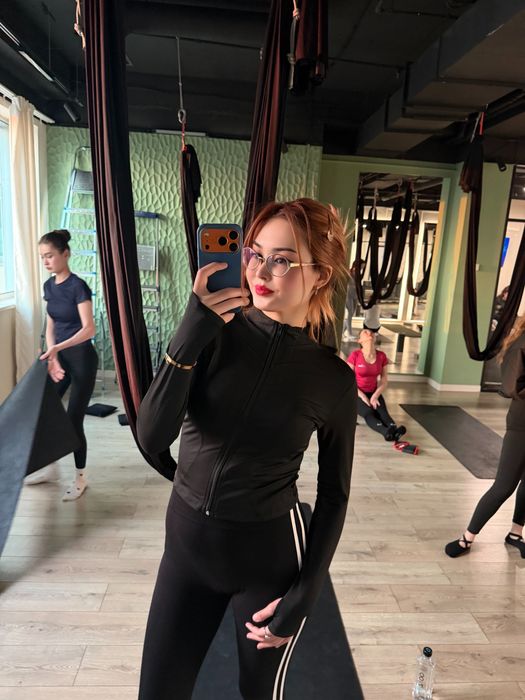 Продам Айфон 17 про 256 гб