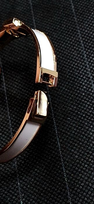 Brățară Lauren Ralph Lauren originală – Bangle aurie / alb, nouă