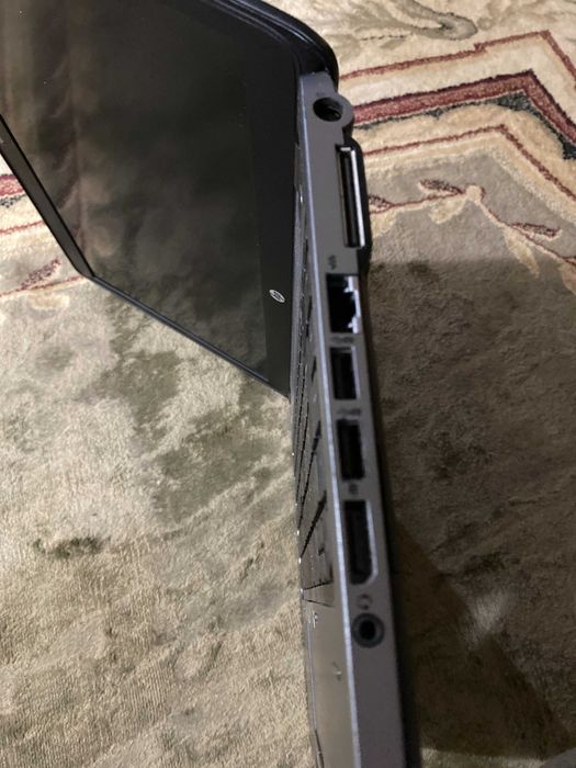 Oferta! vind Laptop HP Elitebook 840 i7 ca nou