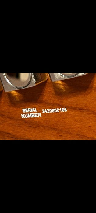 Бас гитара Bosstone