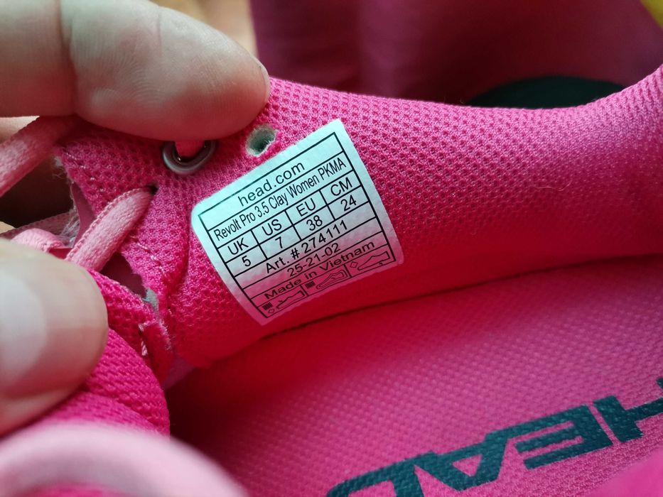 Продава тенис маратонки Head