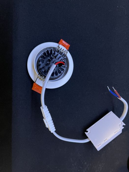 Нови LED Луни за окачен таван