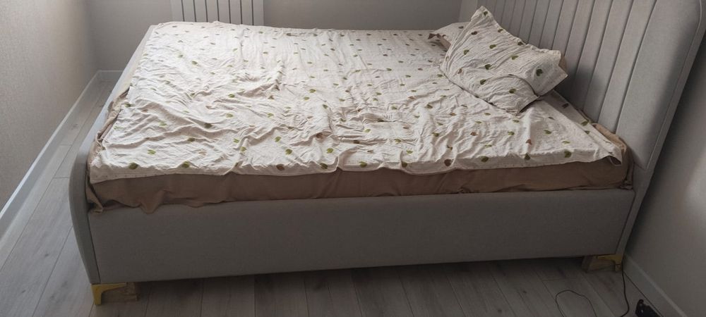 Продам кровать семейные