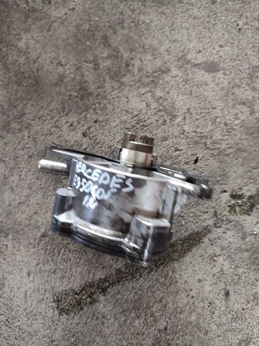 Вакум помпа за Mercedes 350cdi OM642