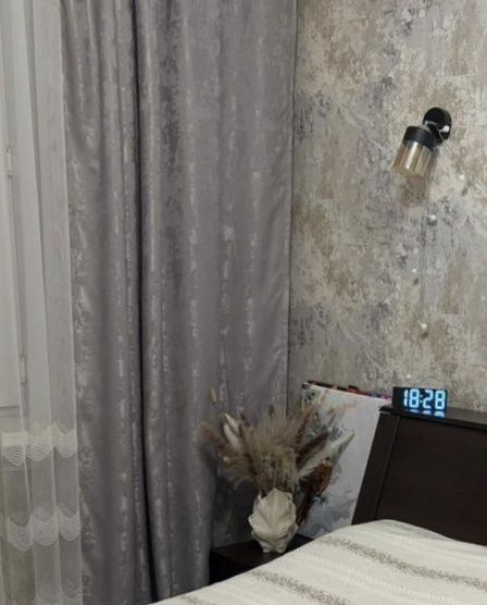 Отдам шторы на окно