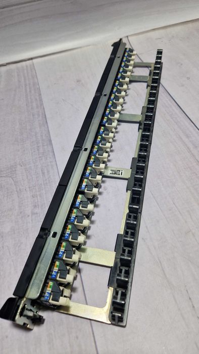 Патч-панель LEGRAND