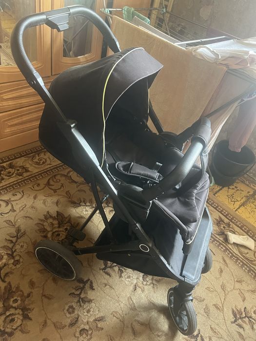 Продам детскую коляску