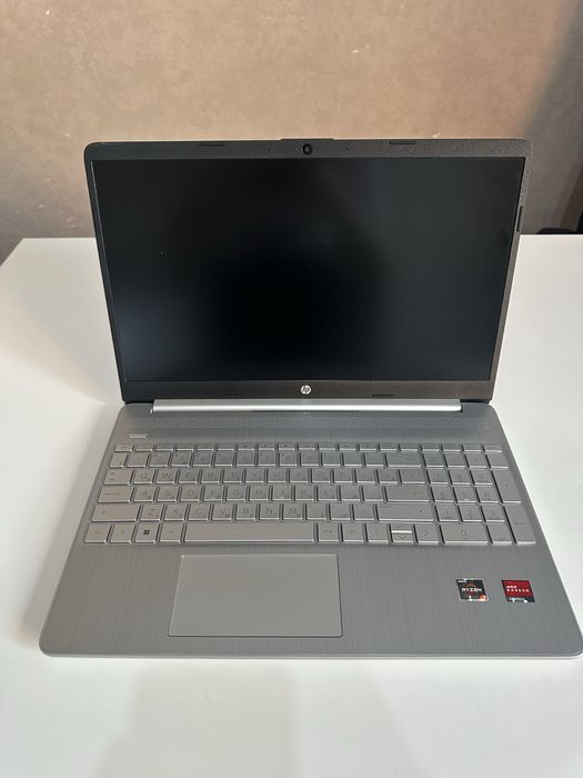 Ноутбук в продаже