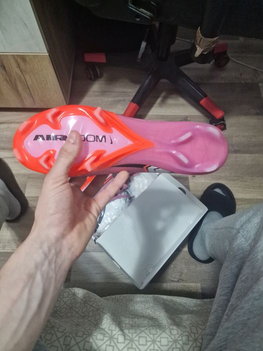 Ghete fotbal nike mercurial