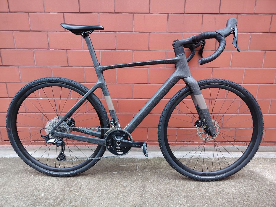 Bicicleta Scott Addict Gravel 40 / carbon / Shimano GRX /