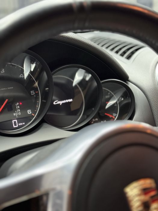 Detailing Interior / Hidratare si Revitalizare Piele / Curatare Detail