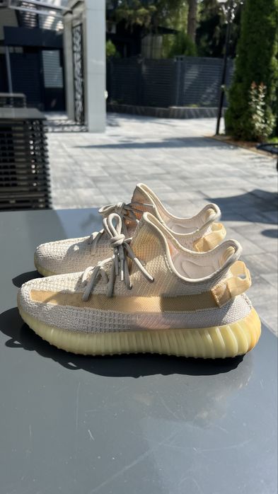 Yeezy  Boost 350 V2  By Adidas - ORIGINAL 43 Номер